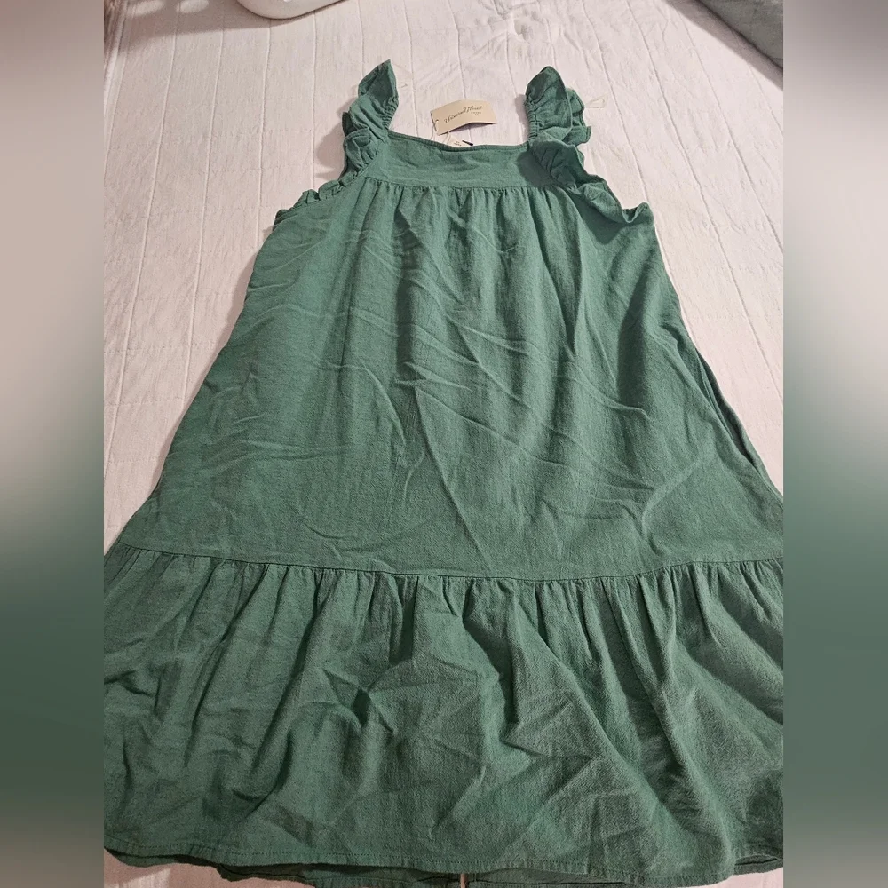 Green Ruffled Button-Down Dress - Picture 5 of 5